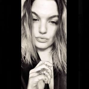 Meet your Posher, Dee